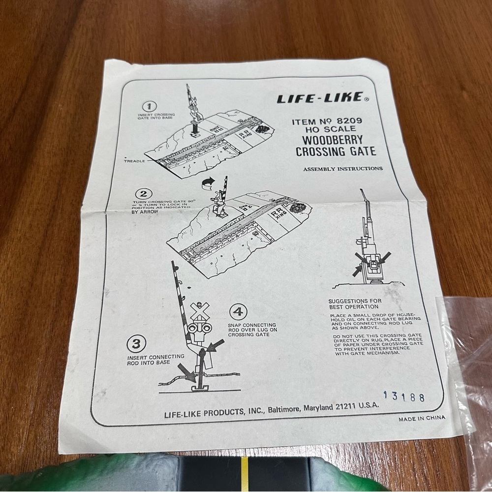 NEW w/o Box Life Like Trains Woodberry Crossing Gate 8209 HO Scale - Picture 6 of 9